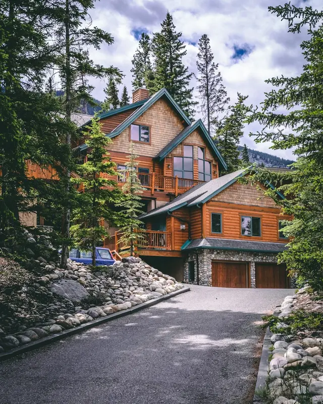 Rising.Homes Premium Domain